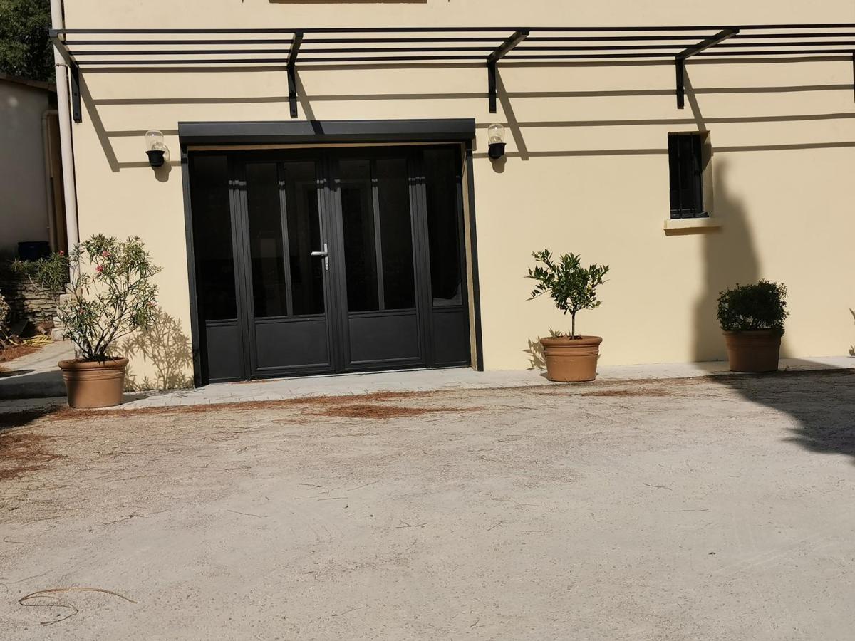 Gite 2 Chambres Avec Piscine Sernhac Esterno foto