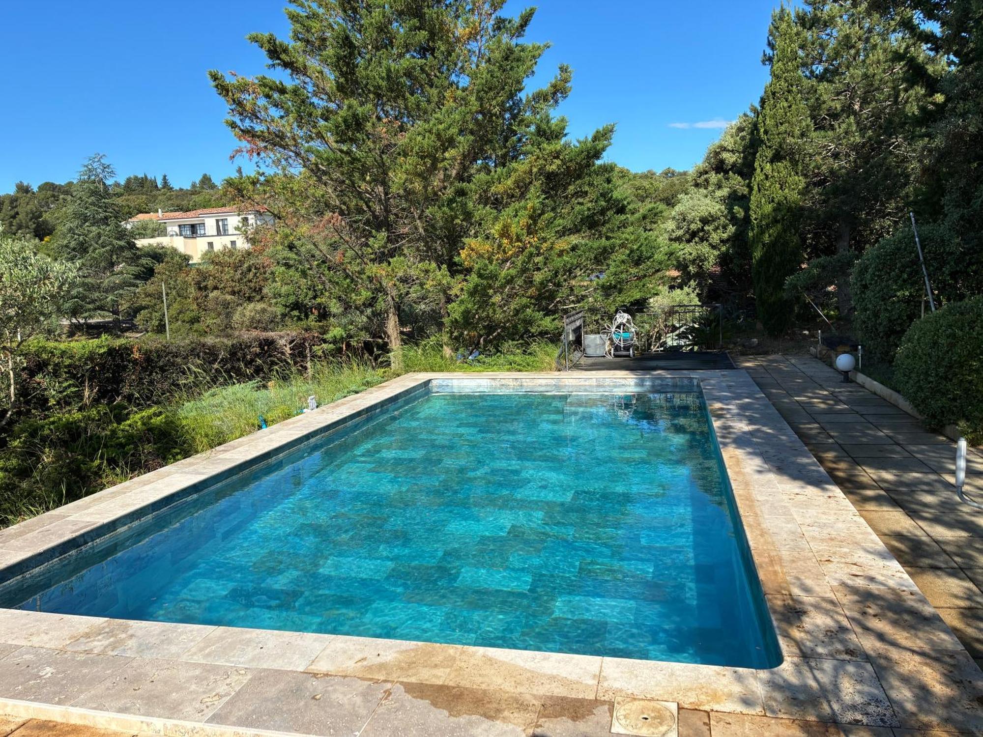 Gite 2 Chambres Avec Piscine Sernhac Esterno foto